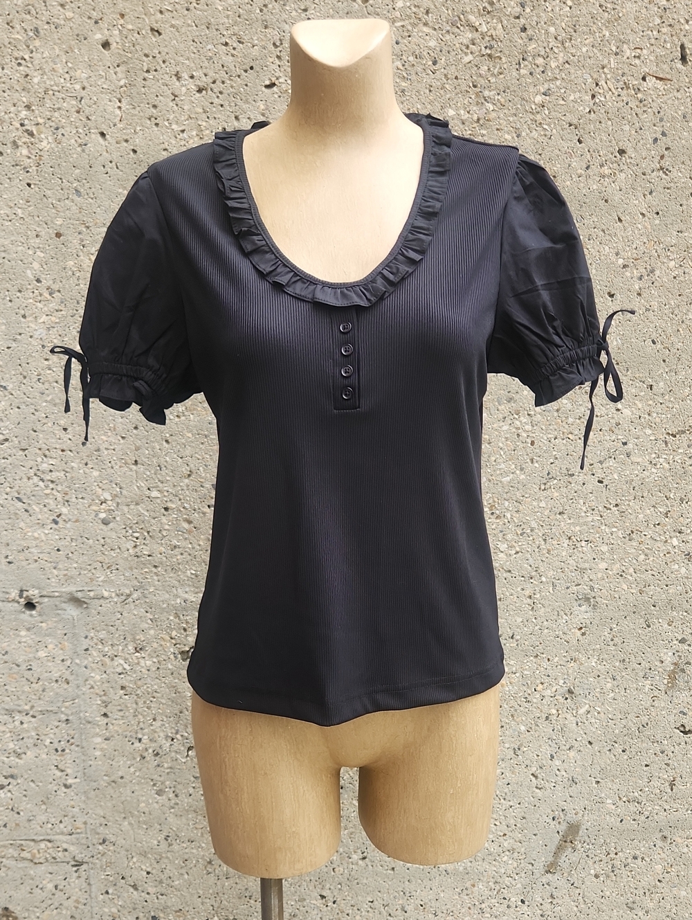 Nanette Lepore Black Ruffle Scoop Neck Puff Sleeve Top